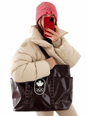Lululemon Team Canada Olympic Tote Bag 20L NWT